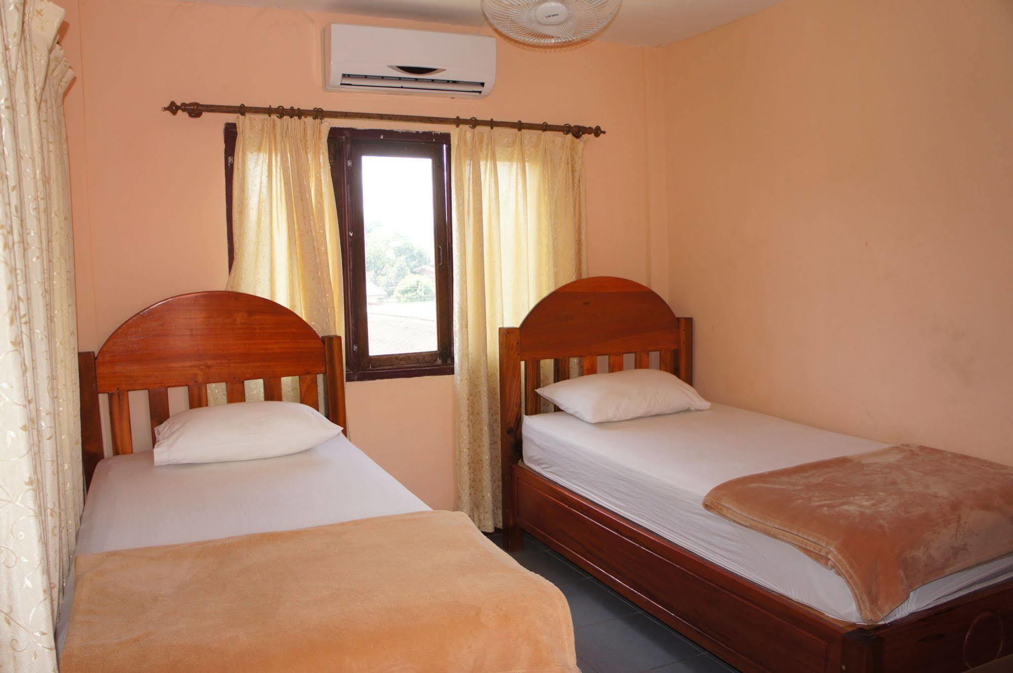 Viengsavanh Guesthouse Ванг Виенг Екстериор снимка